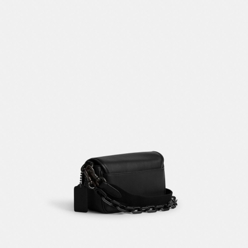 Qoo10] Coach コーチチャーターフラップクロスボディ 1