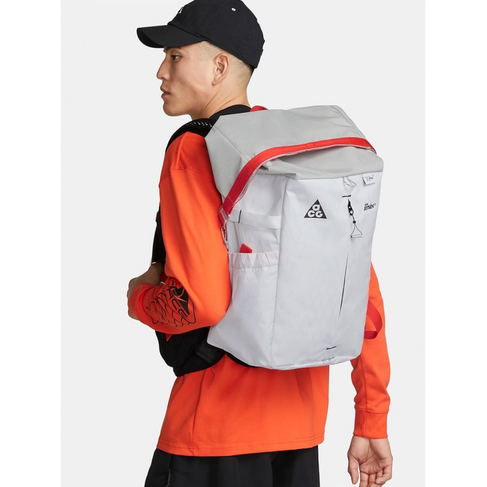 Qoo10] NIKE ナイキ ACG アイセンデイパックダスト 